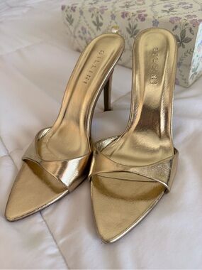 Billini Metallic Gold Pointed Slide Heels size 7